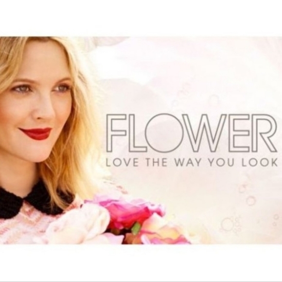 FLOWERbyDREW MakeUp Bundle - Picture 6 of 6